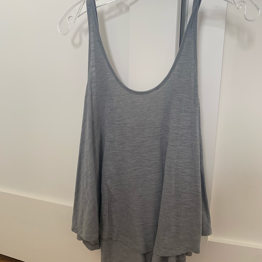 American eagle gray flowy tank top, size small